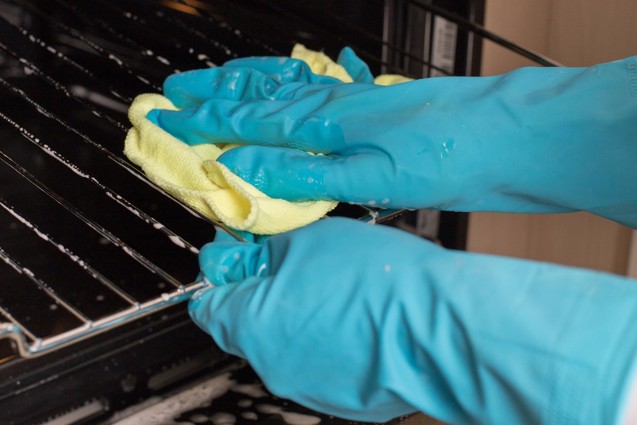 Deep Oven Cleaning
